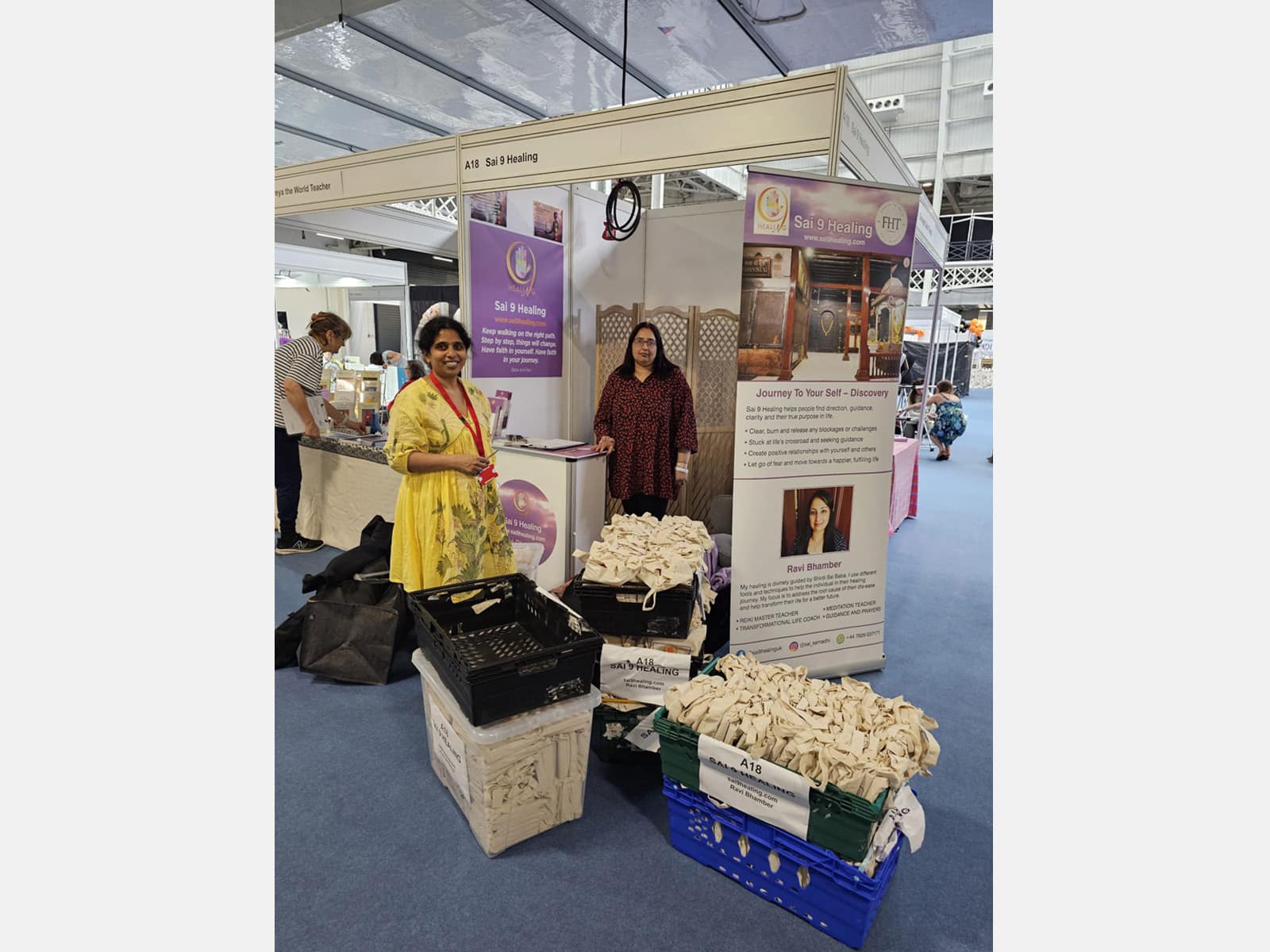 Ravi and Sai 9 Volunteer Setting up for Mind Body Spirit London